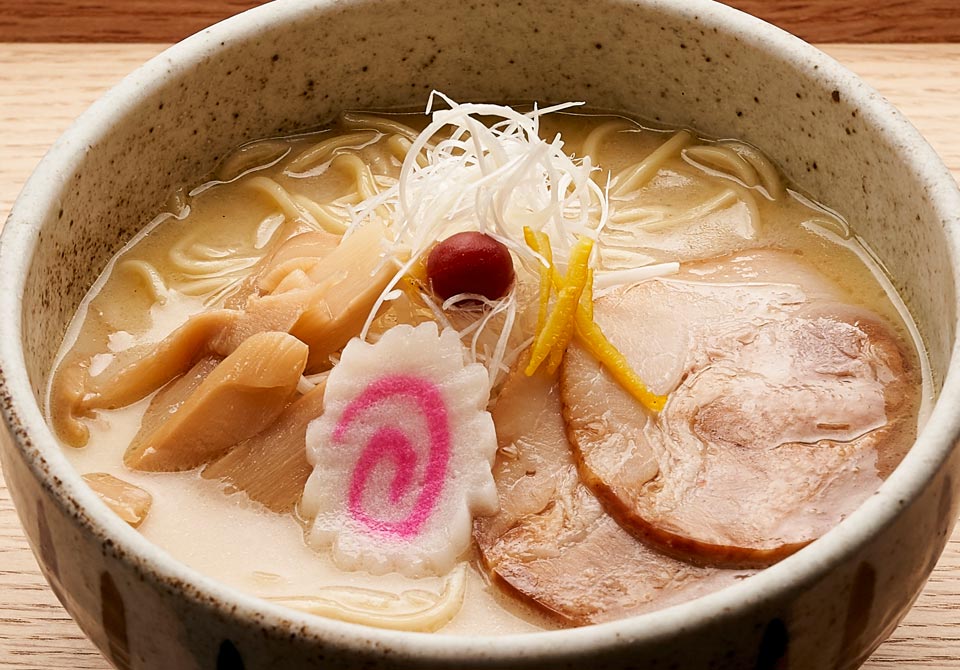 コハクチョウラーメン